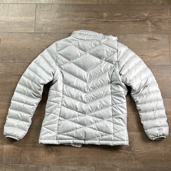 The North Face Aconcagua 550 Puffer Jacket - Gray/Silver - Picture 4 of 11